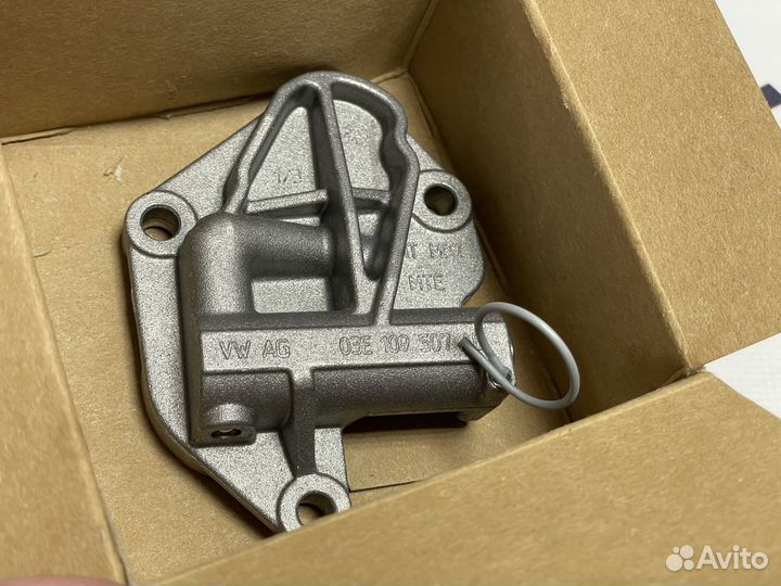 VAG 03E109507AE натяжитель цепи грм Skoda Fabia, V