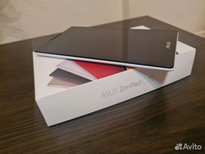 Планшет asus ZenPad C 7.0 (Z170CG) Atom
