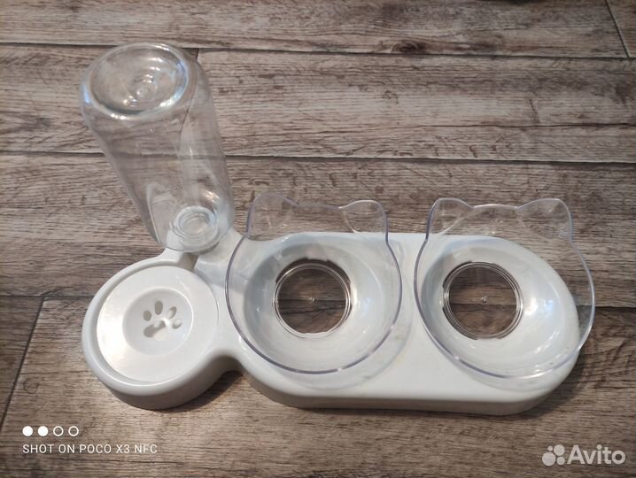 Лоток, наполнитель, кормушка и корм для кошек