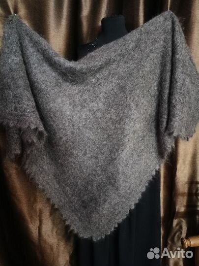 Шаль пуховая, платок