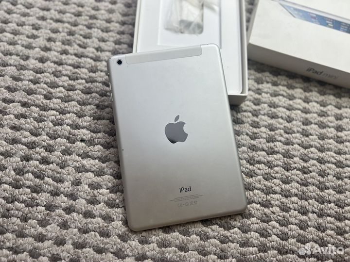 Apple iPad mini на 32 гб с полной комплектацией