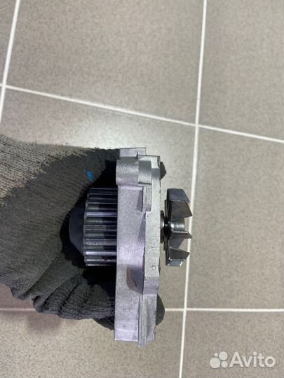 Помпа Renault Megane II 2007 г