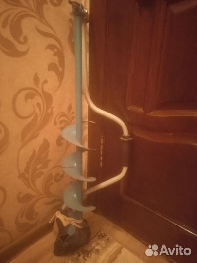 Ледобур для зимней рыбалки бу