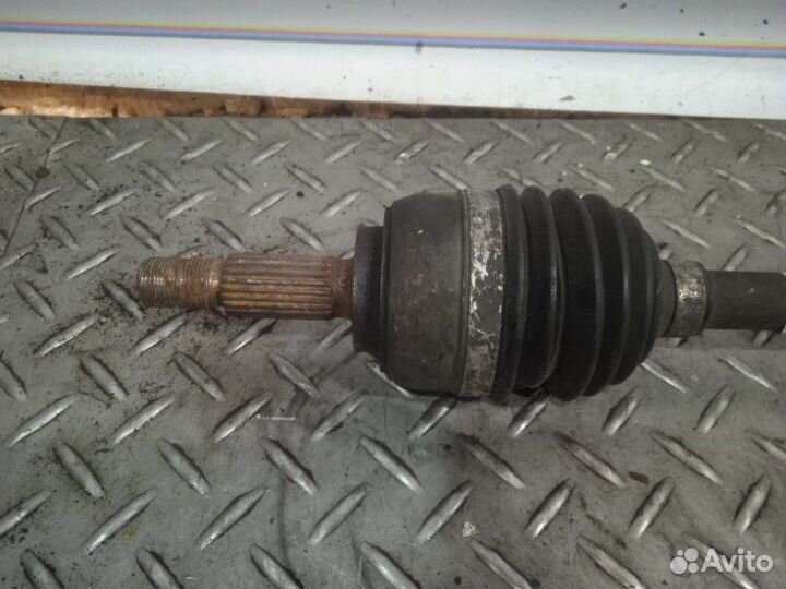 Привод передний правый Nissan Note E11