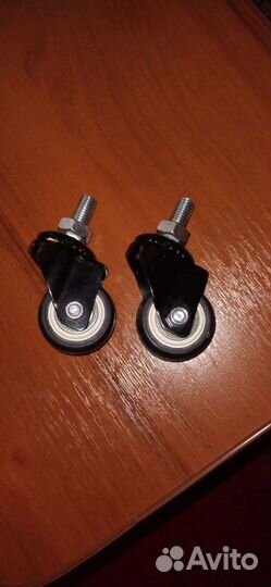 Продам колесики на кресло