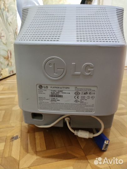 Монитор для компьютера LG Flatron ez T710PH