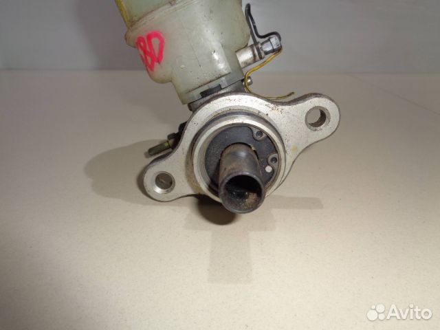 Главный тормозной цилиндр nissan Z10