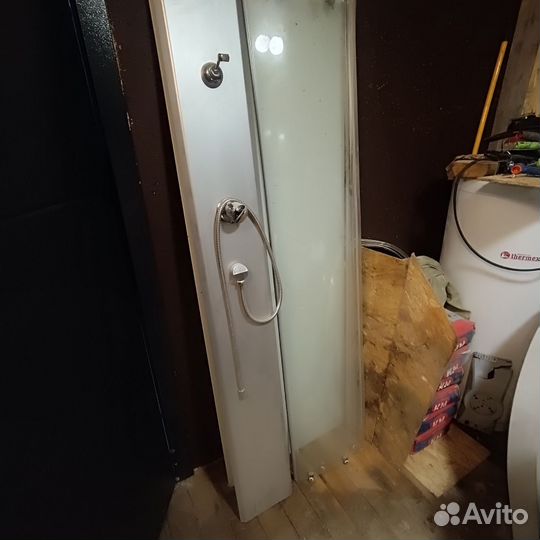 Душевая кабина 85*85 угловая