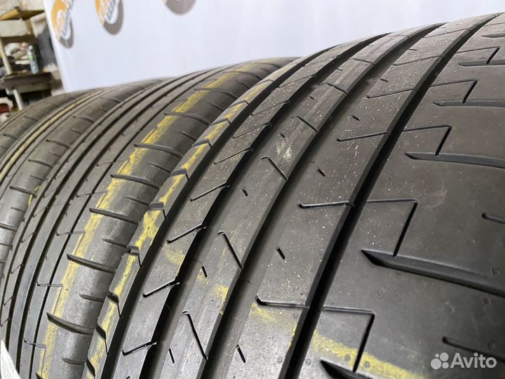 Pirelli P Zero PZ4 265/35 R22