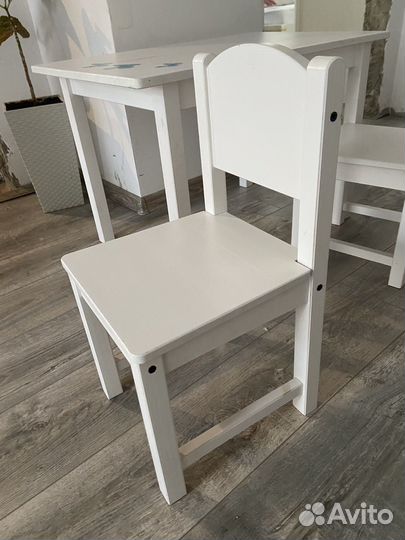Детский стол и стул IKEA