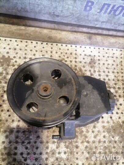 Насос гур Mercedes-Benz CLK-класс