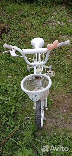 Детский велосипед б/у,для 3-6 лет. Hello Kitty