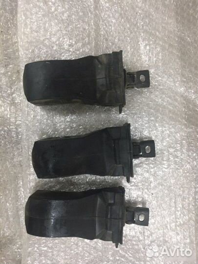 Уплотнитель двери Volkswagen Polo