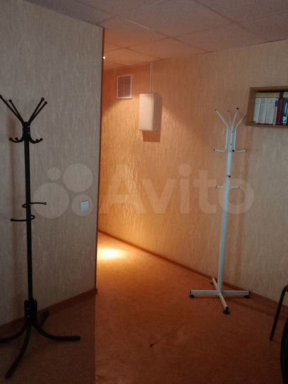 Аренда места в офисе адвокату, юристу