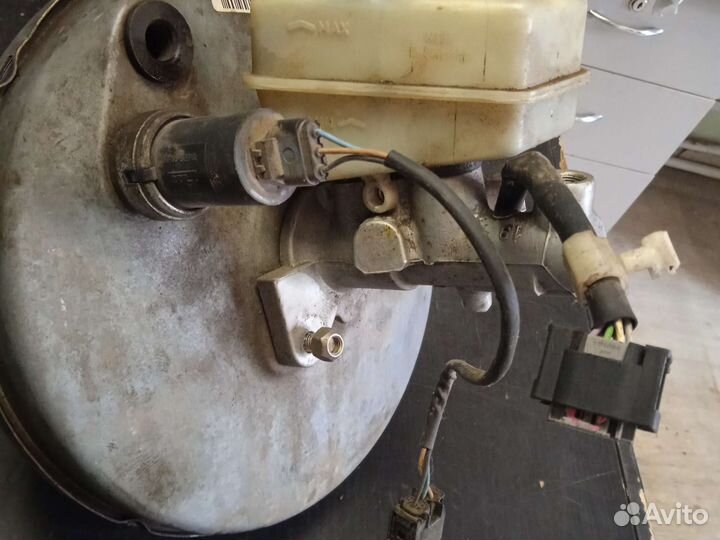 Усилитель тормозов Mercedes Benz W202 С208 R170