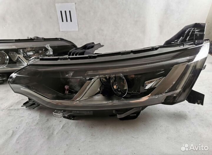 Фары галоген лед Renault Talisman