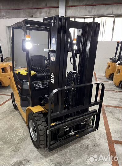 Вилочный погрузчик UN Forklift FD25, 2024