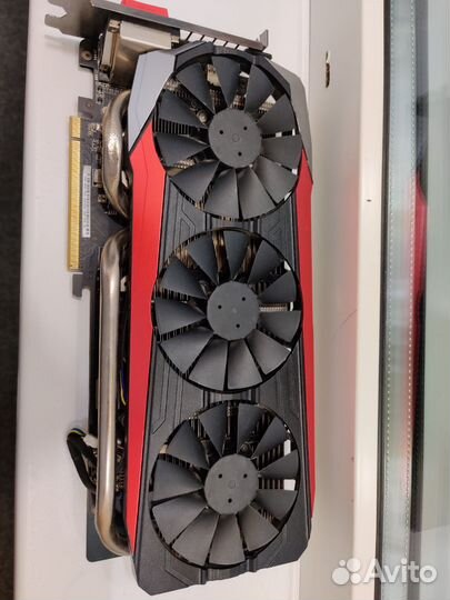 Видеокарта Asus ROG strix R9 390 8Gb