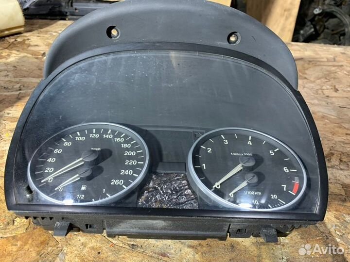 Панель приборов Bmw 3 E90 седан N46B20BA 2004-2007