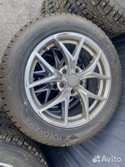 Yokohama Ice Guard Stud IG55 205/55 R16