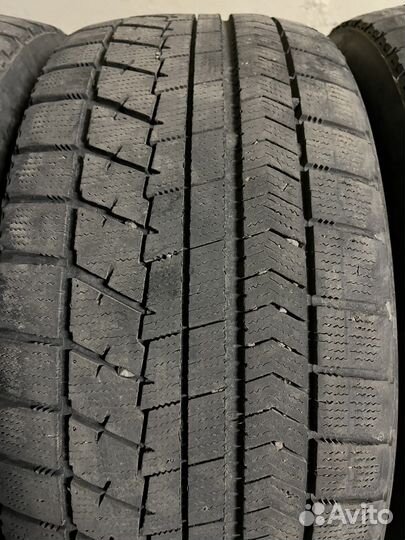 Bridgestone Blizzak VRX 245/45 R18