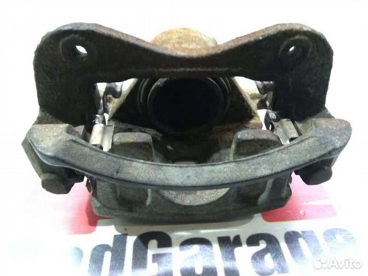 Суппорт передний левый Ssangyong Musso Sports FJ