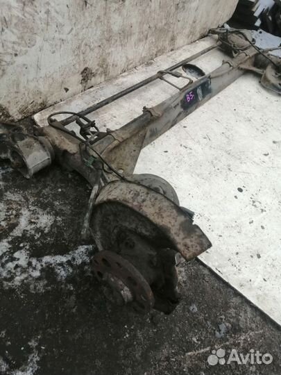 Балка задняя (подрамник)