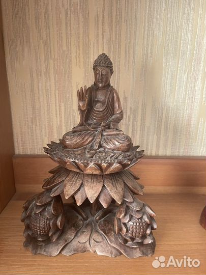 Деревянные статуэтки