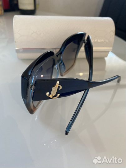 Солнцезащитные очки женские брендовые