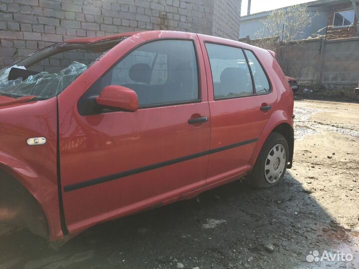 8 В наличии запчасти на volkswagen Golf 4