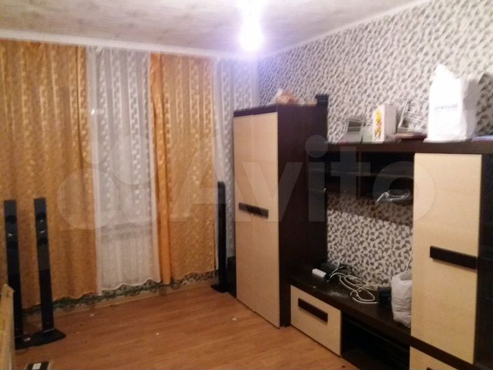 3-к. квартира, 53 м², 1/2 эт.