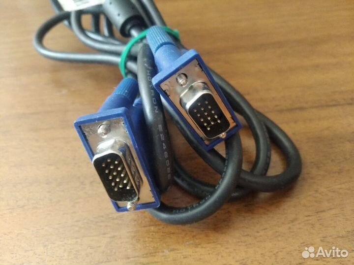 Кабель для компьютера