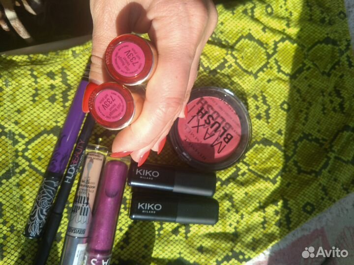 Помады Huda,Mac, Clarins