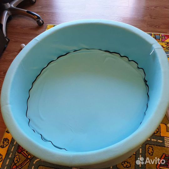 Бассейн с шариками