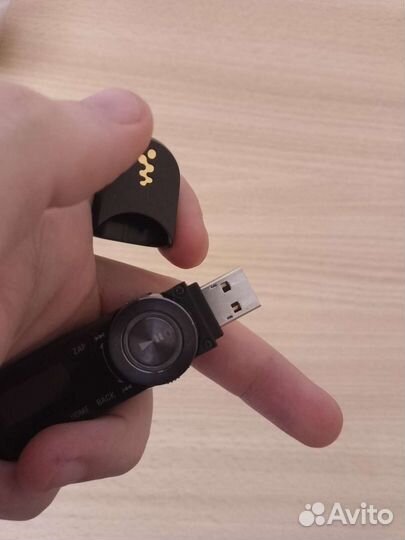 MP3 плеер – Sony Walkman NWZ–B152F 2GB