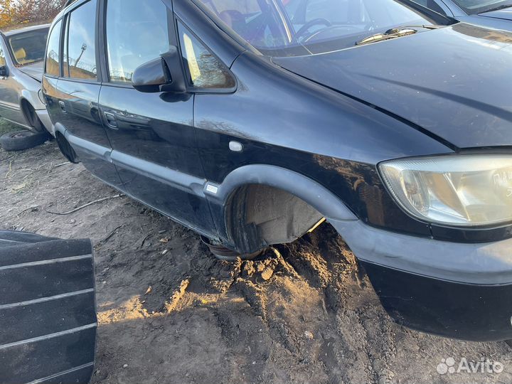 По запчастям Опель Зафира 2003г. 2.0 TDI