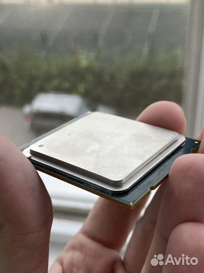 Процессор Intel Xeon E5 2640