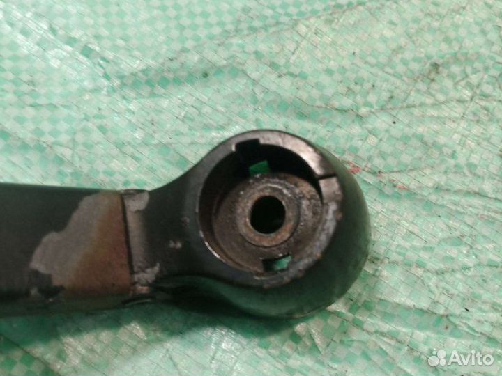 Поводок стеклоочистителя задний Audi А6 С4