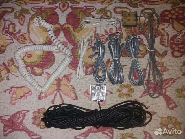 Телефонные провода