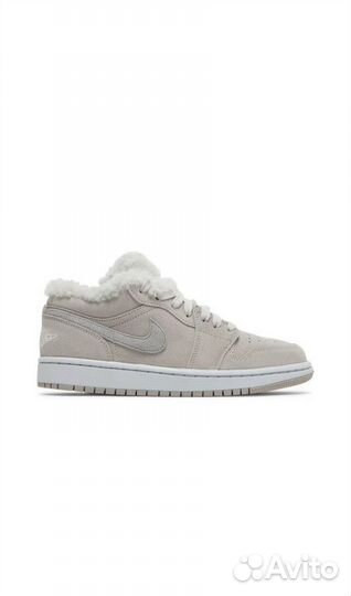 Nike Air Jordan 1 Low Se Sherpa Fleece 7W