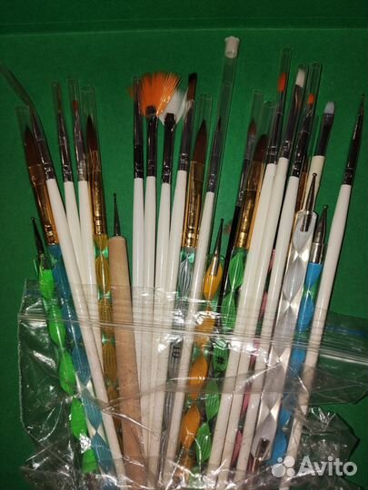 Кисти для маникюра