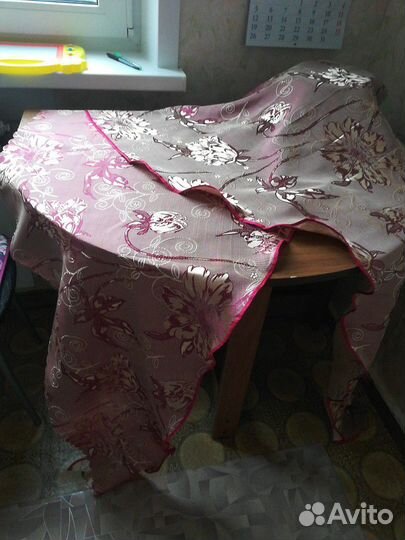 Шторы на небольшое окно, подшиты