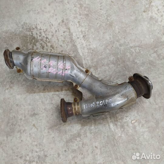Глушитель катализатор Toyota Harrier 1741020180