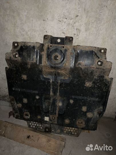 Защита двигателя toyota land cruiser 200