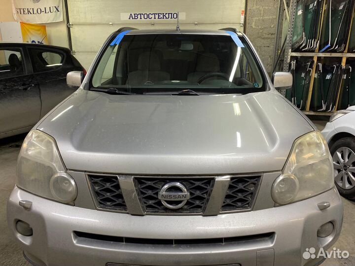 Лобовое стекло Nissan X-Trail II