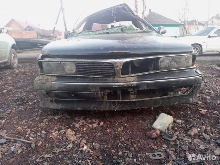 В разбор mitsubishi diamante f11