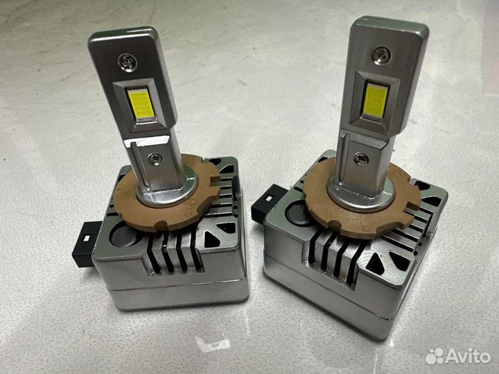 Лампы LED D1S диодные новые BMW audi Porsche Mini