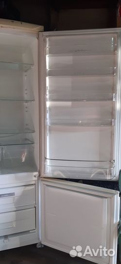 Холодильник zanussi на запчасти