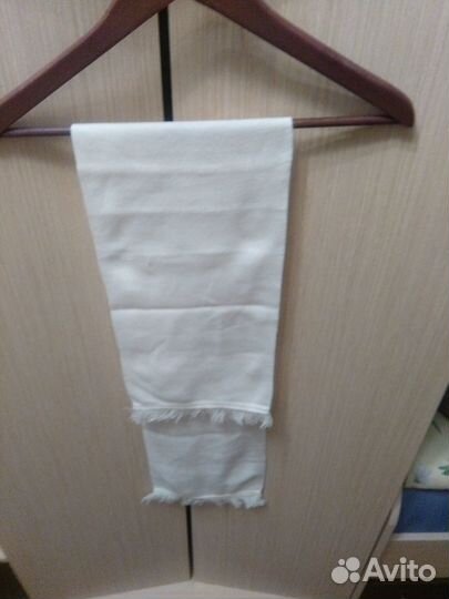 Шарф белый, оливковый (темно-зеленый)