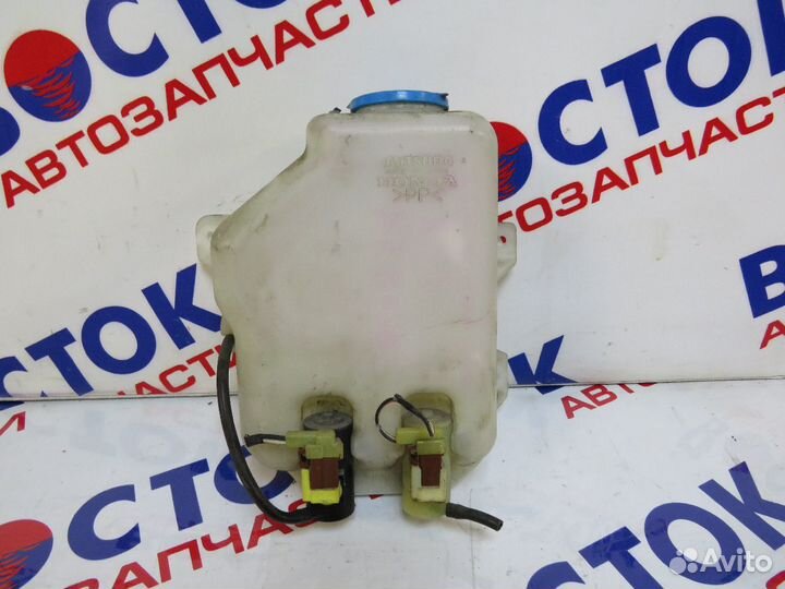 Бачок омывателя honda stepwgn RF3, RF4, RF5, RF6